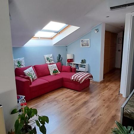 La Mia Mansardina Apartment โกลเลญโญ ภายนอก รูปภาพ