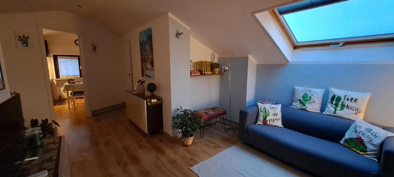 La Mia Mansardina Apartment โกลเลญโญ ภายนอก รูปภาพ