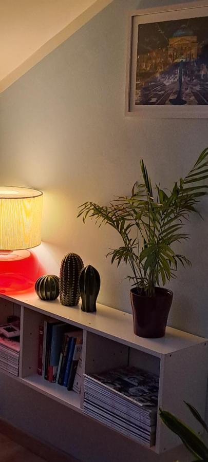 La Mia Mansardina Apartment โกลเลญโญ ภายนอก รูปภาพ